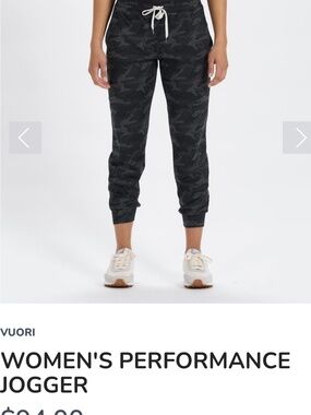 Vuori performance joggers , M